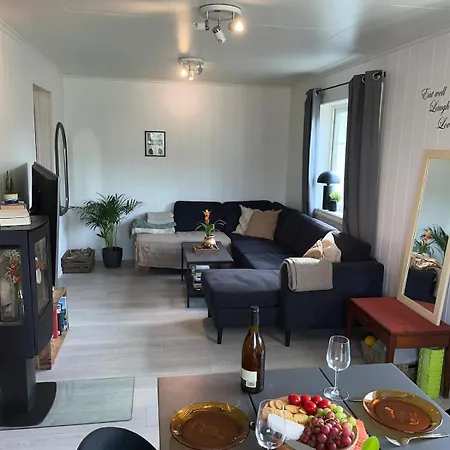 Modern & Stylish Penthouse In Apartmán *